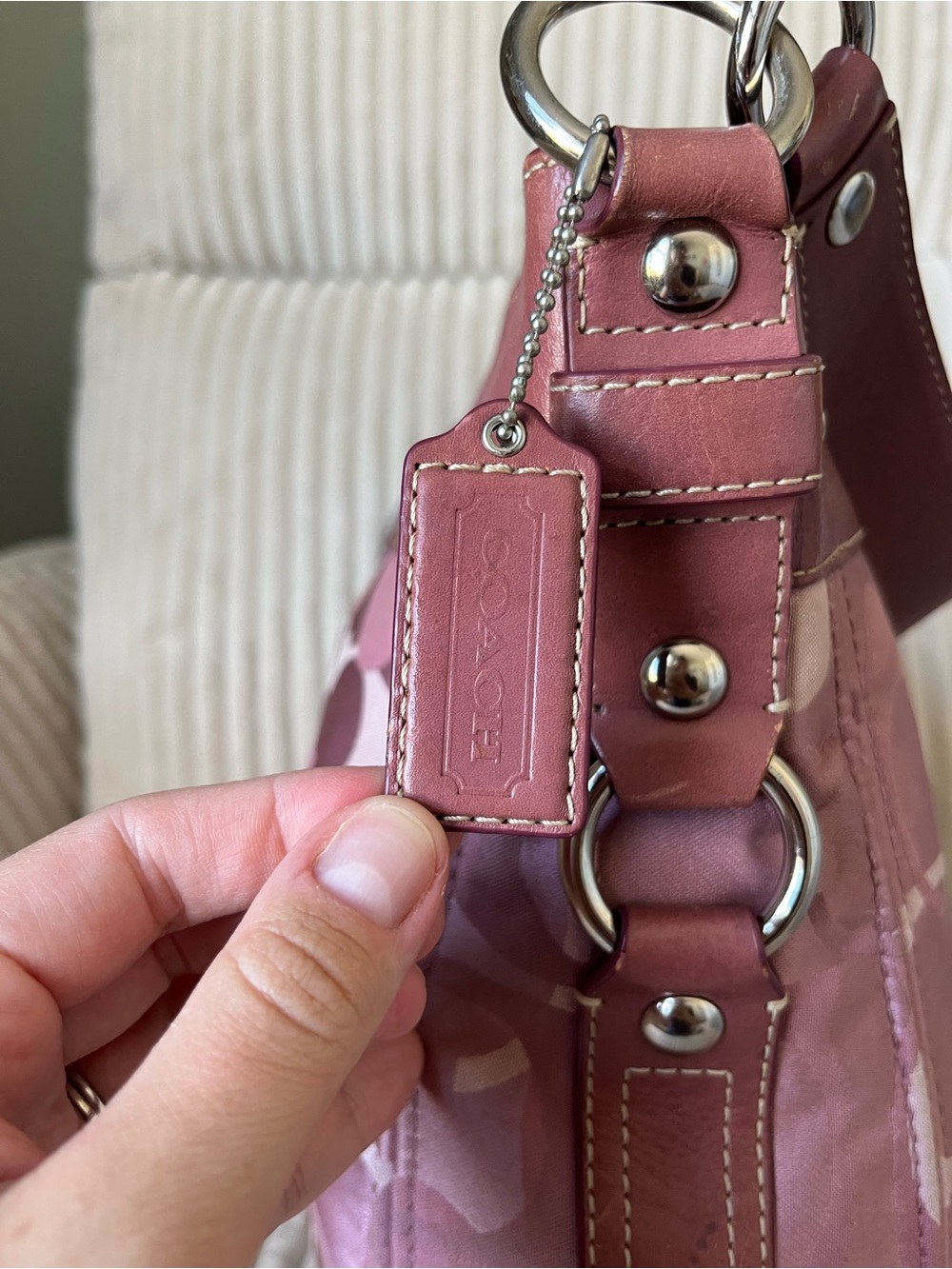 Rare Y2K Vintage Coach Zoe Pink Optic Signature Hobo Bag🌸👛🌷👙🩷🧁 - Picture 3 of 8